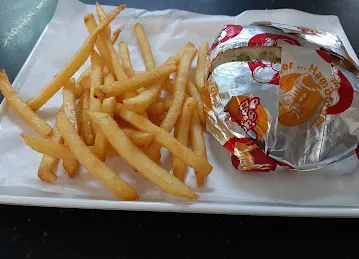 STEAK & BURGER RESTAURANT - KARAMA
