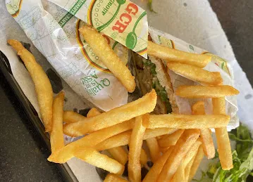 STEAK & BURGER RESTAURANT - KARAMA