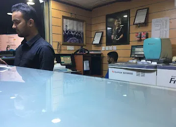 استوديو قلعة المشهور