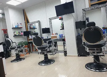 Style and smile gents salon