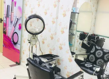 Style and smile ladies salon