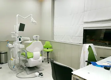 Sultan Al Olama Medical Center Aswaaq Mall Al Qouz 2- Al Meydan Road مركز سلطان العلماء الطبى أسواق مول القوز - شارع الميدان