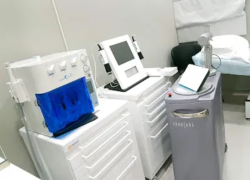 Sultan Al Olama Medical Center Aswaaq Mall Al Qouz 2- Al Meydan Road مركز سلطان العلماء الطبى أسواق مول القوز - شارع الميدان