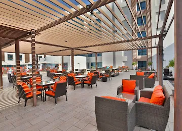 Sundeck Pool Cafe