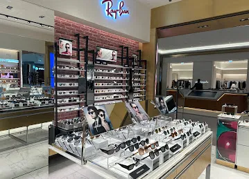 Sunglass Hut