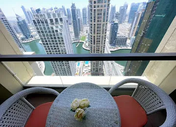 SunnyHomes - Family Apartment, Prime location in JBR, BEST LOCATION