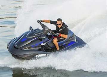 Surfer Water Motor Jetski Rental