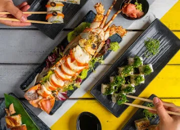 SUSHI BOX RAK