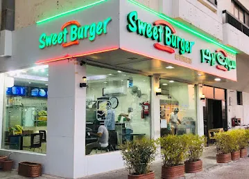 Sweet burger cafeteria