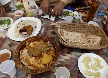 سوق جنب سوق نايف
