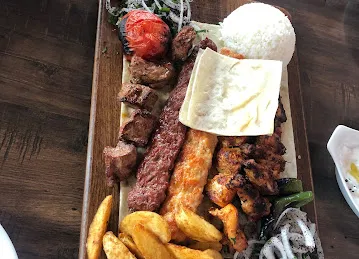 Tamm Cafe & Restaurant