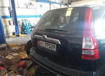 Tareeq Al Qasmia Auto Maintenance w.shop