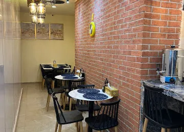Tatbilah A & J Restaurant (مطعم تتبيله اي & جي)