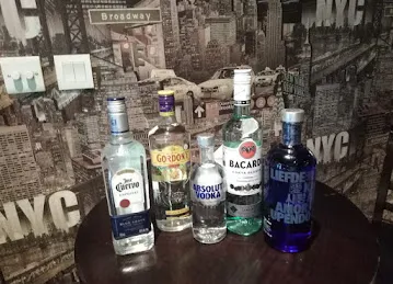 Taverna Sports Lounge