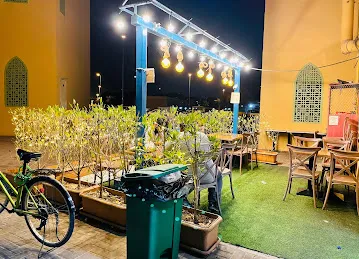 TEA DIARY CAFETERIA MOROCO CLUTER