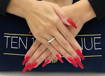 TEN 10 AVENUE BEAUTY LOUNGE