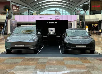 Tesla Dubai Festival City Pop Up
