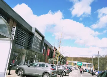 Tesla Supercharge Station