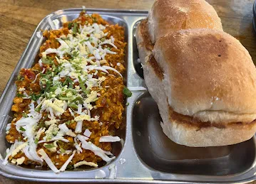 The Bhukkad Cafe - Karama