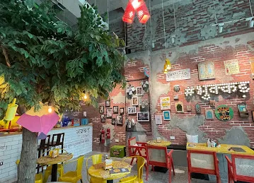 The Bhukkad Cafe - Silicon Central