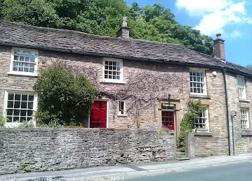The Gardens Building 2
