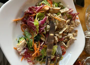 The Green Plate Restaurant & Cafe
