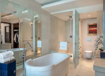 The H Dubai