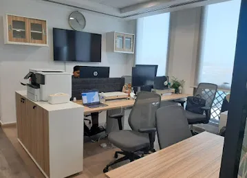 The Lab Holding