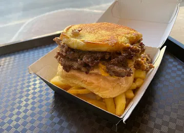 THE LAST STRAW SPECIALITY COFFEE AND BURGERS