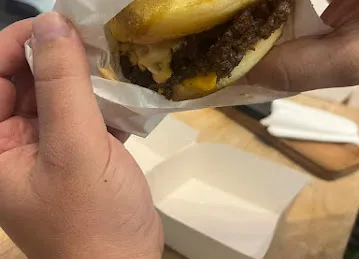 THE LAST STRAW SPECIALITY COFFEE AND BURGERS
