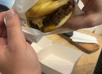 THE LAST STRAW SPECIALITY COFFEE AND BURGERS