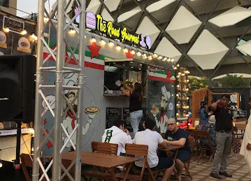 The Road Gourmet - Al Ain Hill-Al Naifa