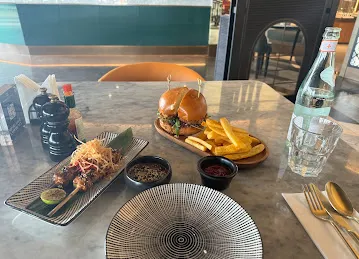 Third Avenue Restaurant And Cafe