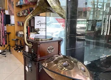Thomsun Yamaha Showroom