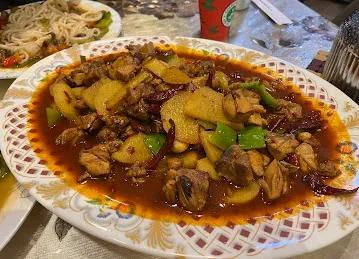 天山饭店维吾尔餐馆