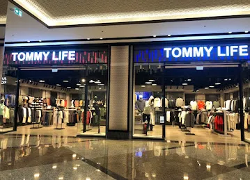 Tommy Life