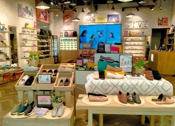 TOMS