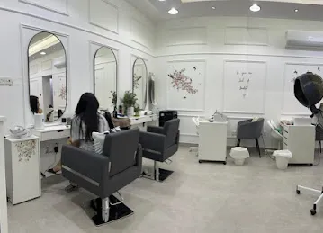 Top Notch Ladies Salon