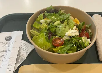 Tossed Salads,Wraps,Juices