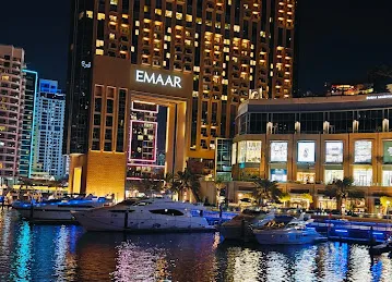 Tour Dubai Marina Dhow Cruises