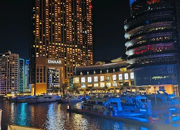 Tour Dubai Marina Dhow Cruises
