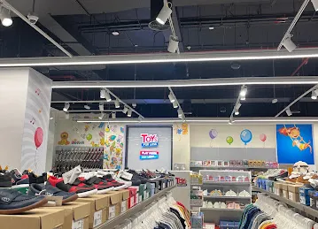 Toys R Us