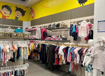 Toys R Us