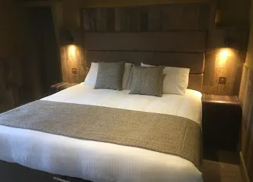 TRAVEL VILLA