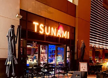 TSUNAMI CAFE