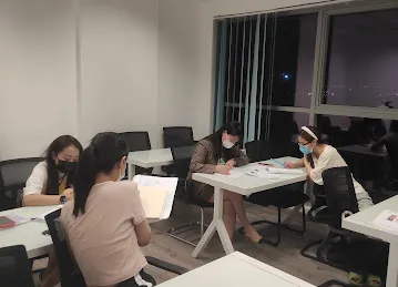 U-Shine Training Institute 优盛教育培训学院