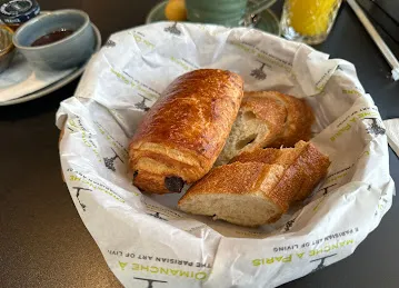 Un Dimanche à Paris - Dubai Hills Mall