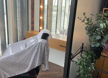 Urban Cuts Barbershop (Water's Edge)