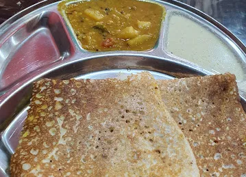Usthad Hotel Ali Naser Restaurant & Cafeteria