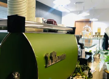 Vanilla Sukkar Cafe